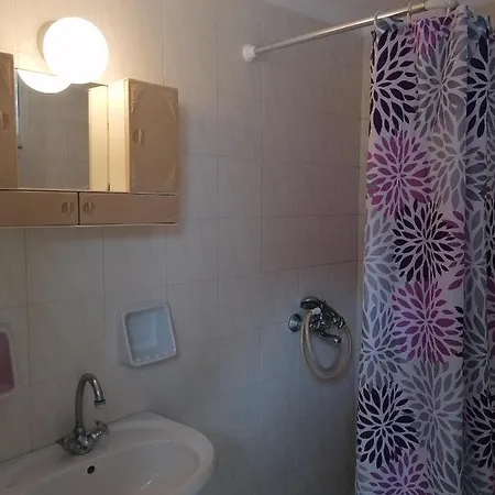 Aquarius Apartman *